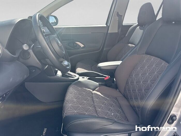 Toyota Yaris Cross Elegant Hybrid 8-Fach Matrix Navi 360-Kamera LED ACC 2Z-Klimaa Comfo Comfort