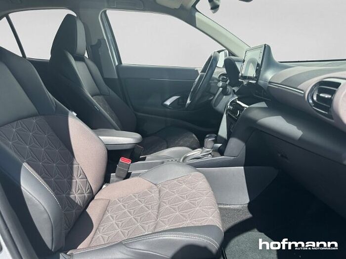 Toyota Yaris Cross Elegant Hybrid 8-Fach Matrix Navi 360-Kamera LED ACC 2Z-Klimaa Comfo Comfort
